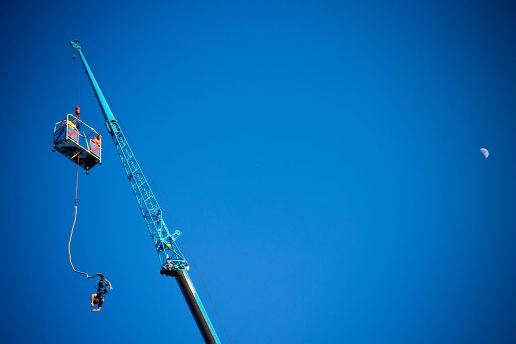 bungee-jumping-174787-1-1024x683 ऋषिकेश: योग और रोमांच का संगम