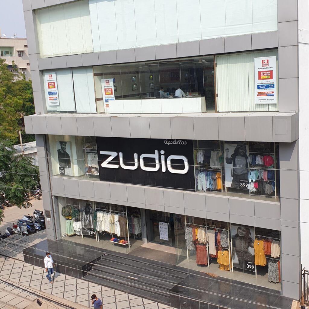 illa-1024x1024 ZUDIO where luxury is inexpensive